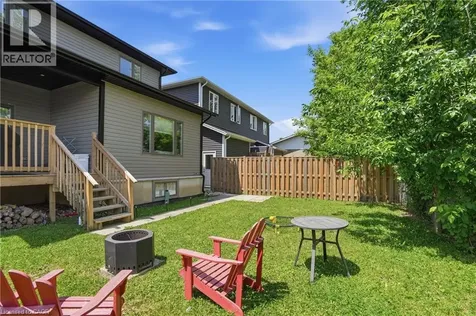 8 Nash Street St. Catharines ON L2S 1B5