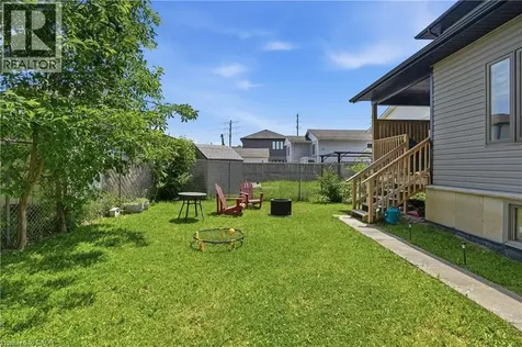 8 Nash Street St. Catharines ON L2S 1B5