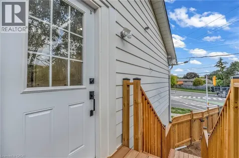 113 Green Road Hamilton ON L8G 3W9