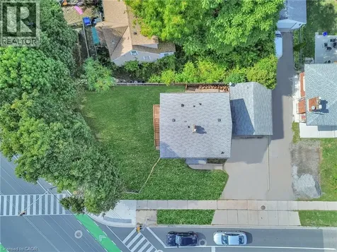 113 Green Road Hamilton ON L8G 3W9