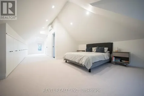 22 Lawrence Street Brantford ON N3R 1A7