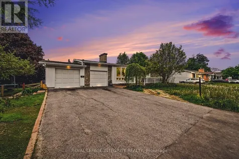 104 Viewmount Drive Ottawa ON K2G 3C1