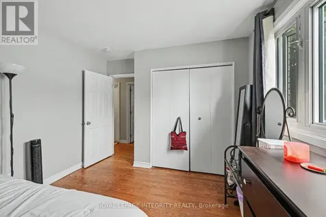 104 Viewmount Drive Ottawa ON K2G 3C1