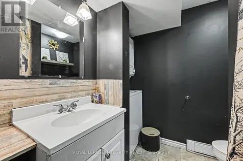 104 Viewmount Drive Ottawa ON K2G 3C1