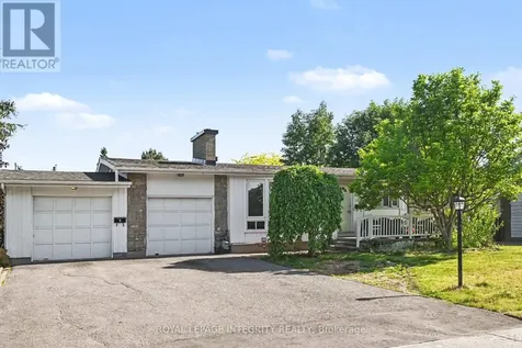 104 Viewmount Drive Ottawa ON K2G 3C1