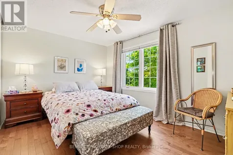60 Apple Creek Crescent Ottawa ON K2M 2M5