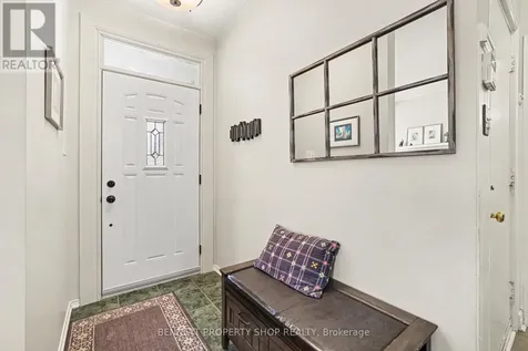 60 Apple Creek Crescent Ottawa ON K2M 2M5