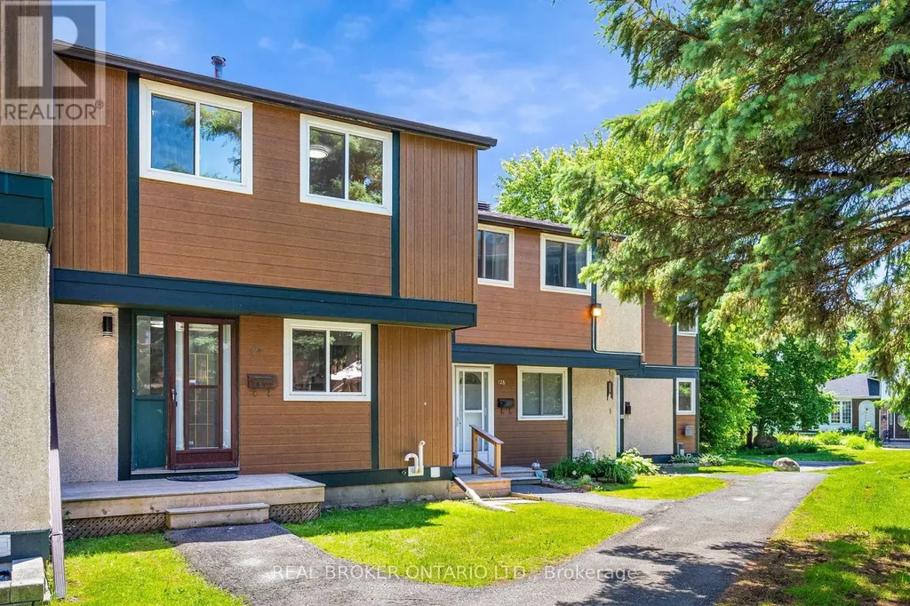 1449 Ridgebrook Drive Ottawa ON K1B 4T1