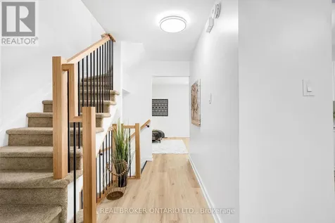 1449 Ridgebrook Drive Ottawa ON K1B 4T1