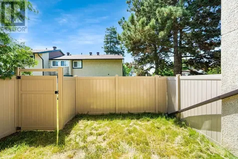 1449 Ridgebrook Drive Ottawa ON K1B 4T1