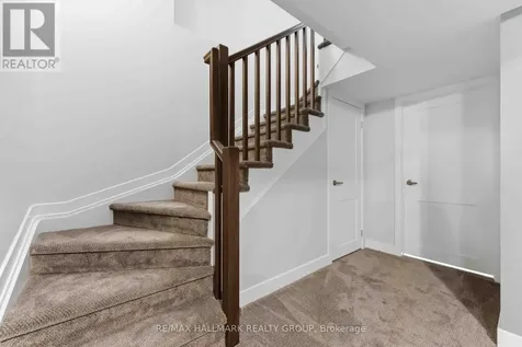369 Broadridge Crescent Ottawa ON K1W 0M1