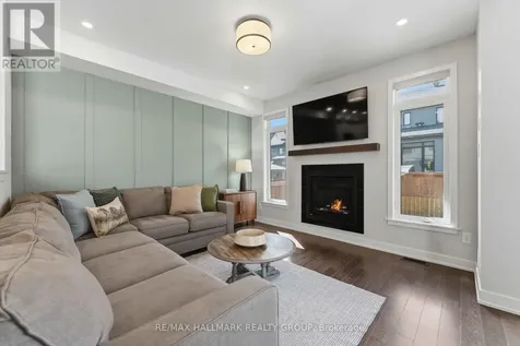 369 Broadridge Crescent Ottawa ON K1W 0M1