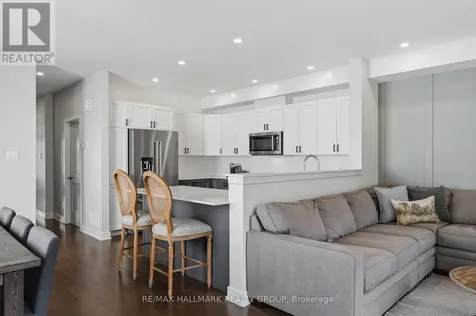 369 Broadridge Crescent Ottawa ON K1W 0M1