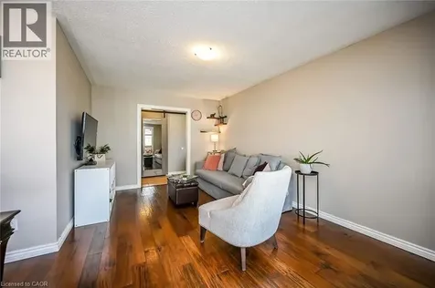 39 Glen Vista Drive Hamilton ON L8K 5V5
