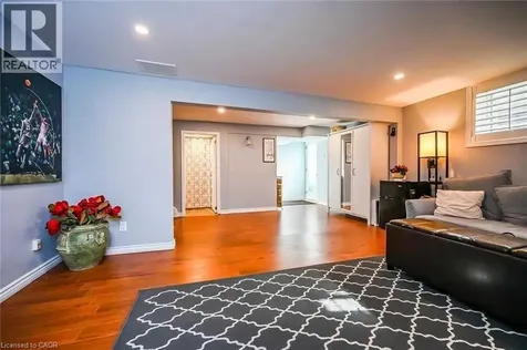 39 Glen Vista Drive Hamilton ON L8K 5V5