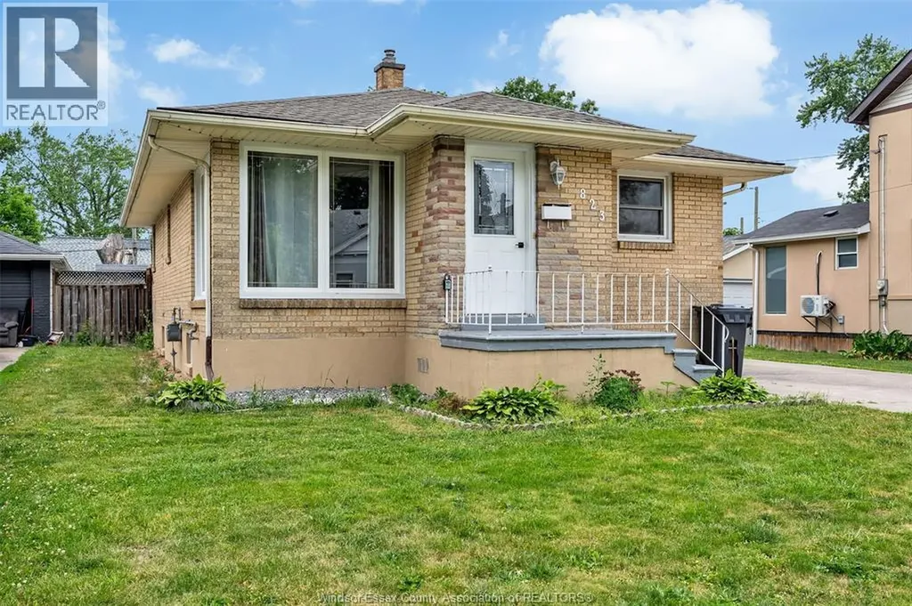 823 Jos Janisse Avenue Windsor ON N8Y 3A7