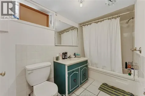 823 Jos Janisse Avenue Windsor ON N8Y 3A7