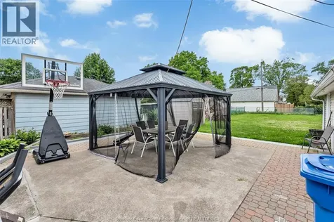 823 Jos Janisse Avenue Windsor ON N8Y 3A7