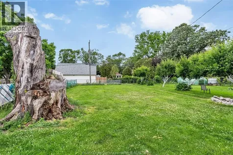 823 Jos Janisse Avenue Windsor ON N8Y 3A7