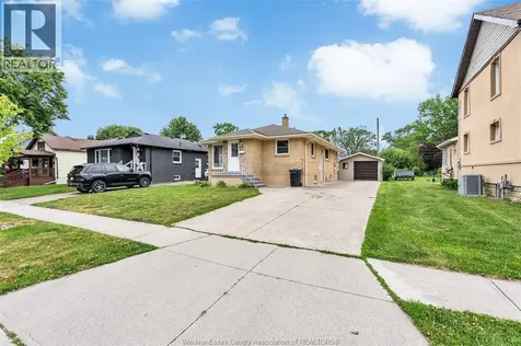 823 Jos Janisse Avenue Windsor ON N8Y 3A7