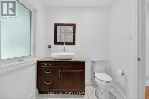 528 Tullamore Street Ottawa ON K1X 0A2