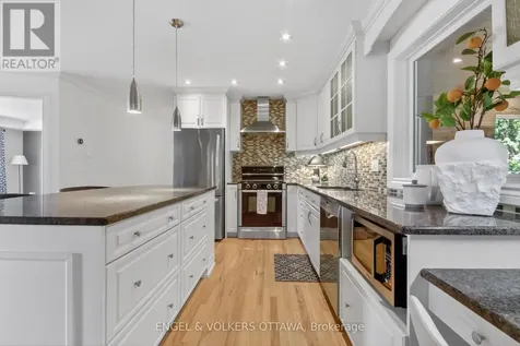 528 Tullamore Street Ottawa ON K1X 0A2
