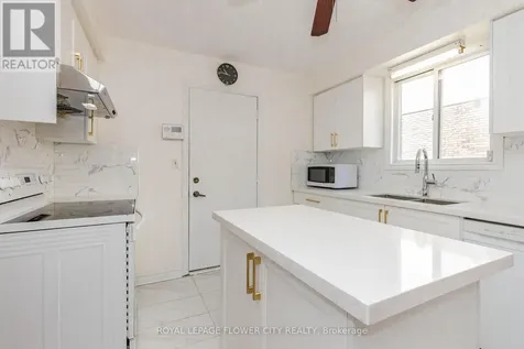 15 Glendan Court Cambridge ON N1R 7N4