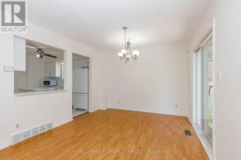 15 Glendan Court Cambridge ON N1R 7N4