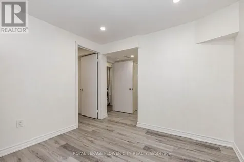 15 Glendan Court Cambridge ON N1R 7N4