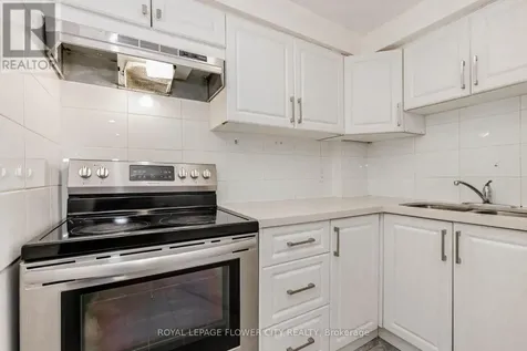 15 Glendan Court Cambridge ON N1R 7N4