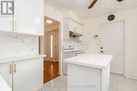 15 Glendan Court Cambridge ON N1R 7N4