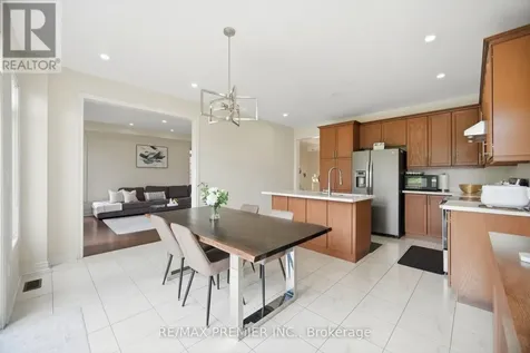 100 Inverness Way Bradford West Gwillimbury ON L3Z 0W5