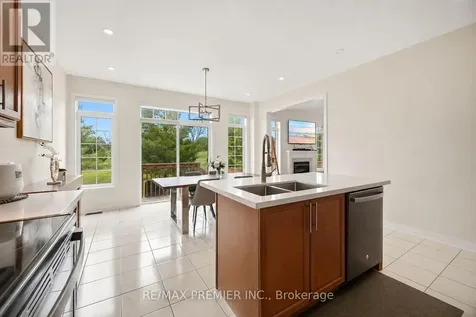 100 Inverness Way Bradford West Gwillimbury ON L3Z 0W5