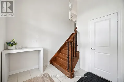 100 Inverness Way Bradford West Gwillimbury ON L3Z 0W5