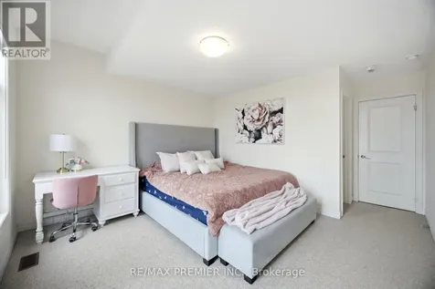 100 Inverness Way Bradford West Gwillimbury ON L3Z 0W5
