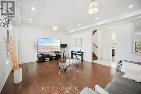 100 Inverness Way Bradford West Gwillimbury ON L3Z 0W5