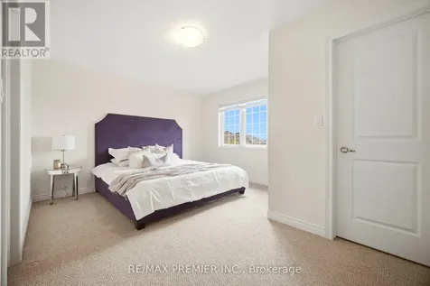 100 Inverness Way Bradford West Gwillimbury ON L3Z 0W5