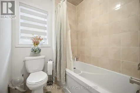100 Inverness Way Bradford West Gwillimbury ON L3Z 0W5