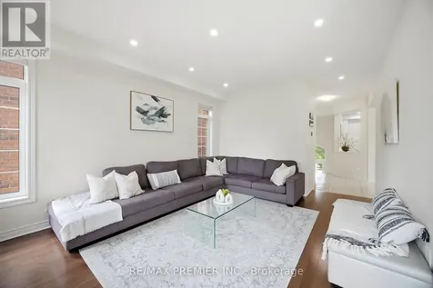 100 Inverness Way Bradford West Gwillimbury ON L3Z 0W5