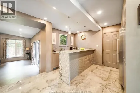 523 Collier Crescent Tecumseh ON N8N 3J4