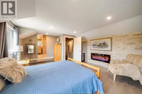 523 Collier Crescent Tecumseh ON N8N 3J4