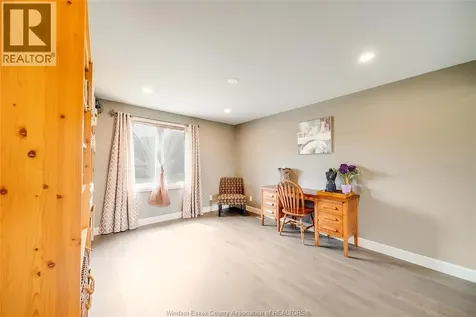 523 Collier Crescent Tecumseh ON N8N 3J4