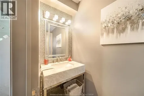 523 Collier Crescent Tecumseh ON N8N 3J4