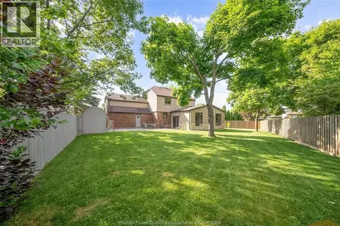 523 Collier Crescent Tecumseh ON N8N 3J4
