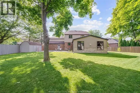 523 Collier Crescent Tecumseh ON N8N 3J4