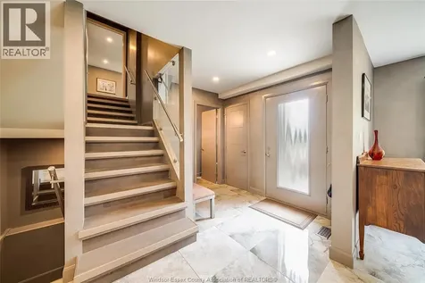 523 Collier Crescent Tecumseh ON N8N 3J4