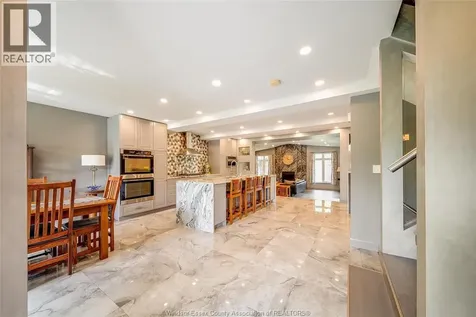 523 Collier Crescent Tecumseh ON N8N 3J4
