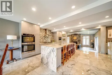 523 Collier Crescent Tecumseh ON N8N 3J4