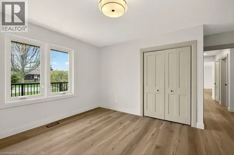 18 Garden Avenue Ancaster ON L9G 2J5