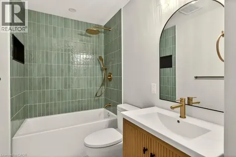 18 Garden Avenue Ancaster ON L9G 2J5